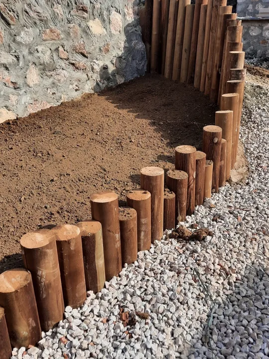 Ahşap Kazıklı Bahçe Tarhı