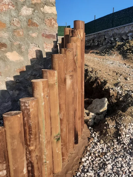 Ahşap Kazık İstinat Duvarı