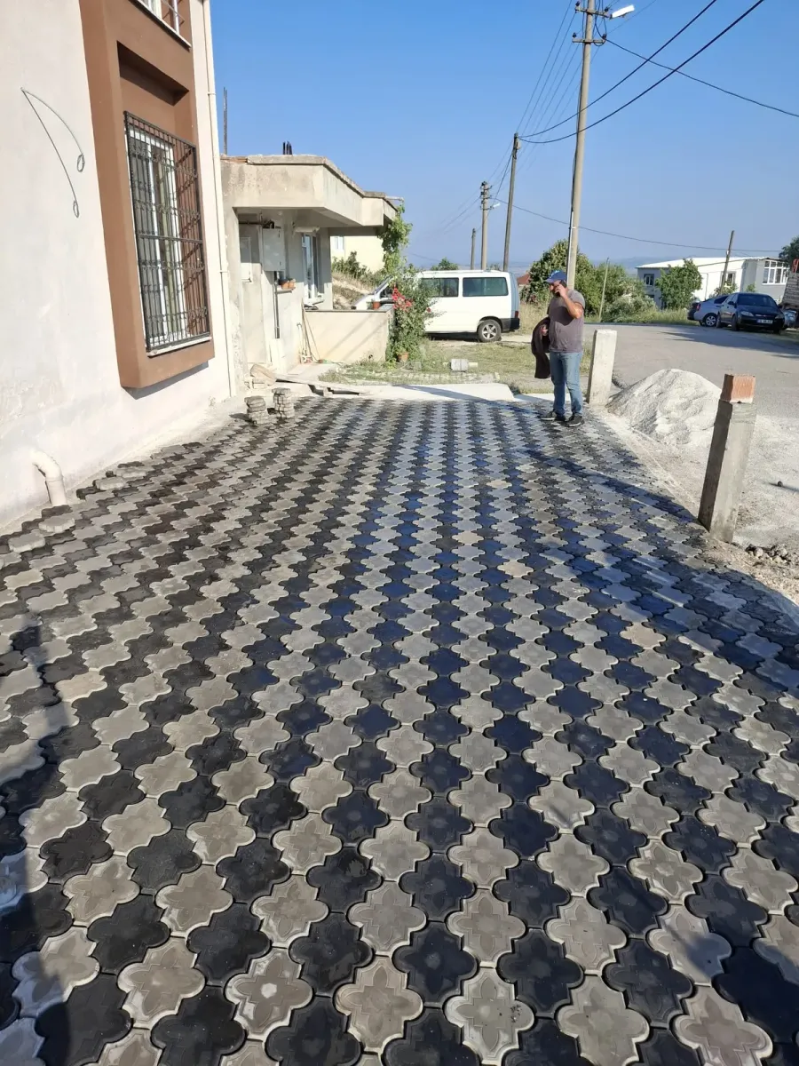 Taş Döşeme, YVS İnşaat